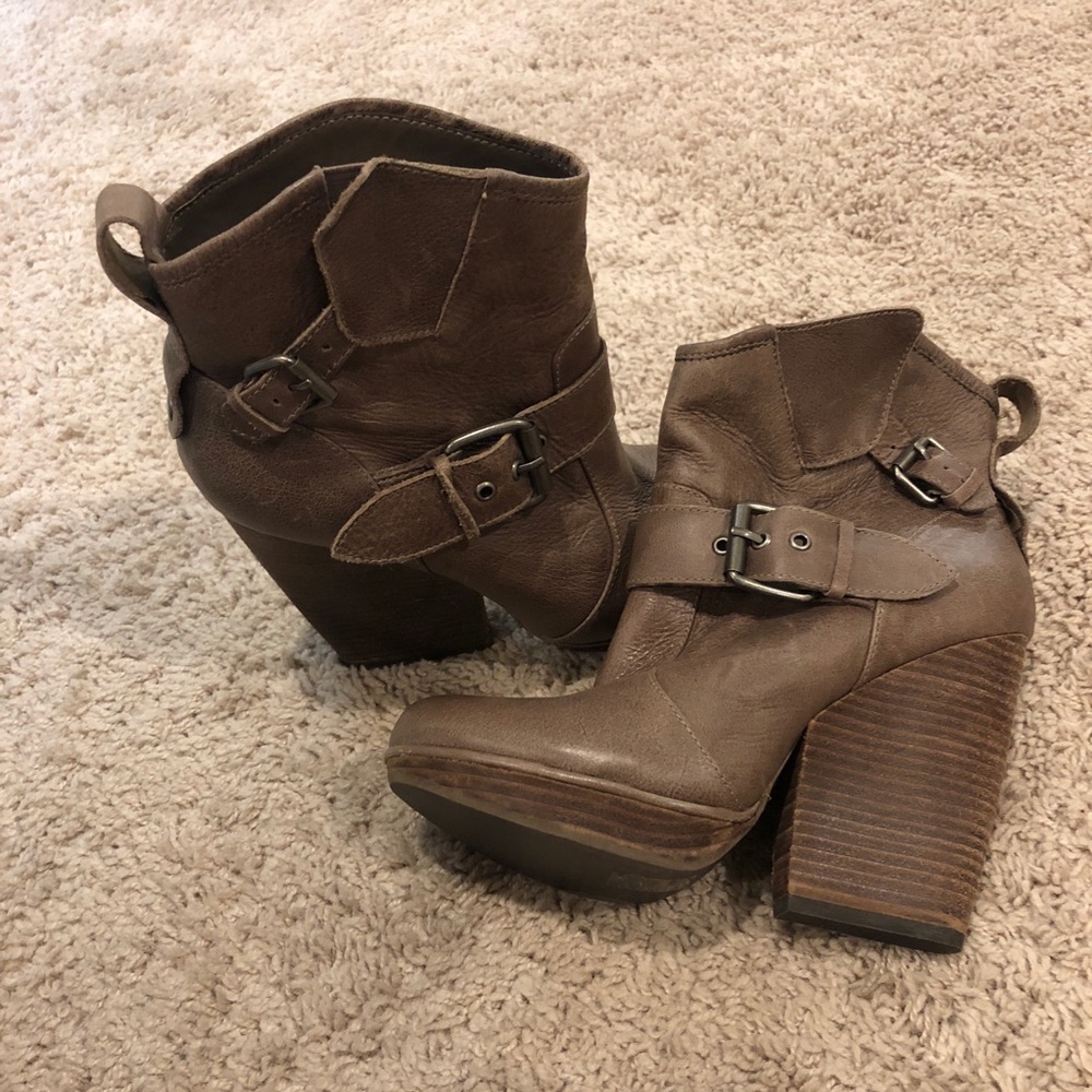 Dolce vita tan bootie worn once